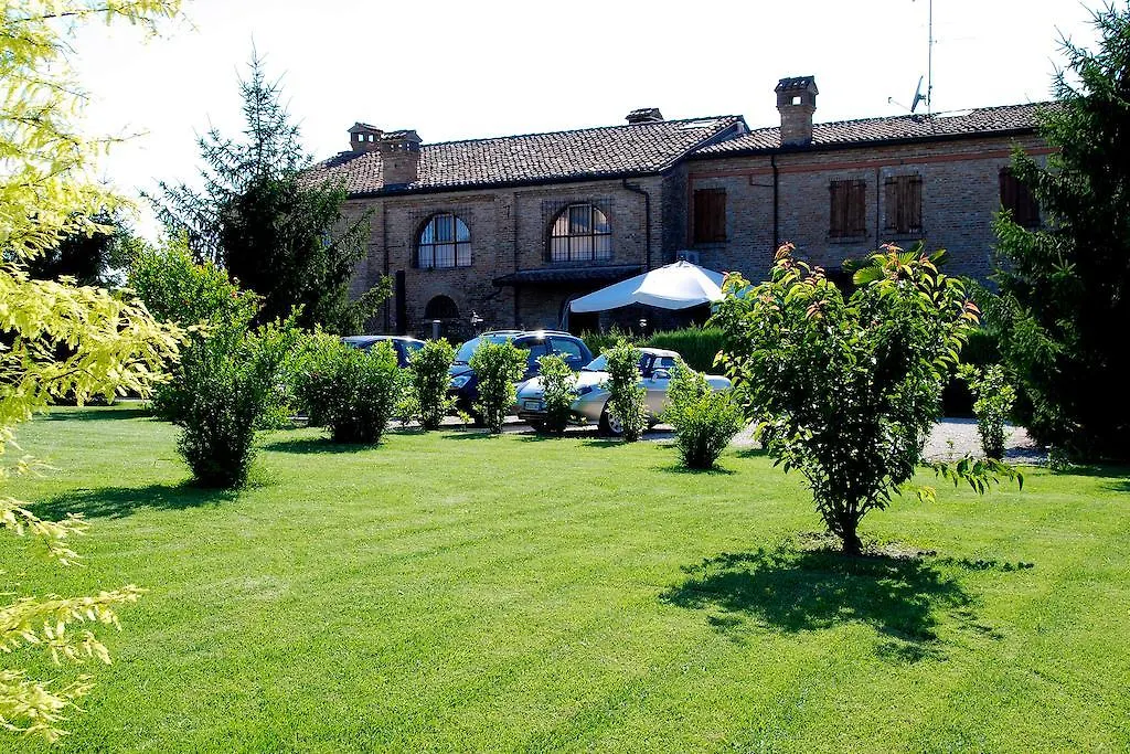 Agriturismo-R&B Corte Dei Gioghi Ferrara Farm stay