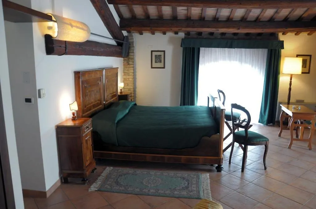 Agriturismo-R&B Corte Dei Gioghi Ferrara Farm stay