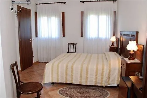 Agriturismo-R&B Corte Dei Gioghi Ferrara Italy